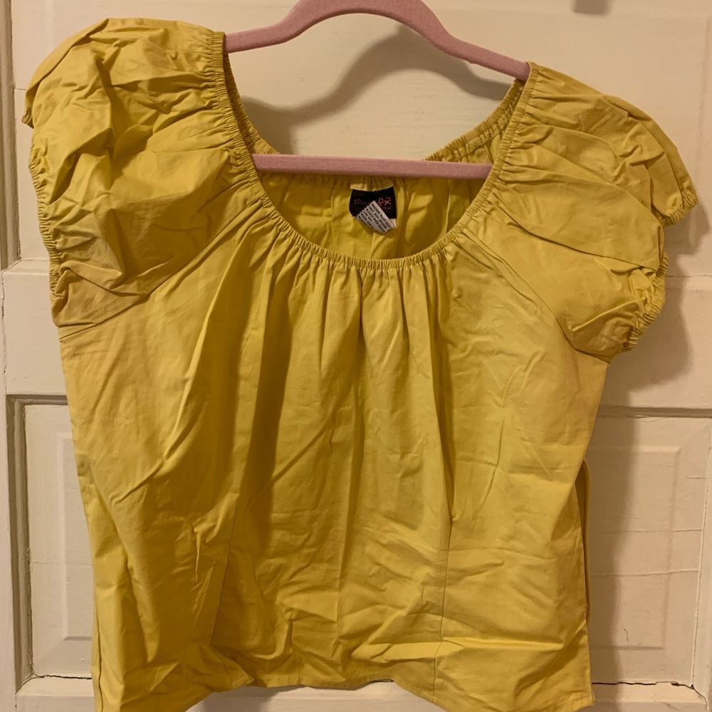 Shape FX Yellow Puff Sleeve Blouse with Ruffled Relaxed Style